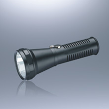 BWF7100系列高射程防爆手电筒